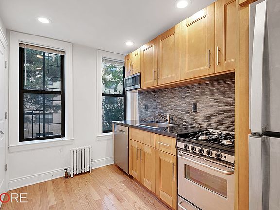 3rd image of 5323 Skillman Ave APT 2R