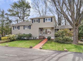 11 Brearly Cres, Fair Lawn, NJ 07410