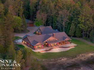 950 N Lake Huron Shore Dr, Harrisville, MI 48740