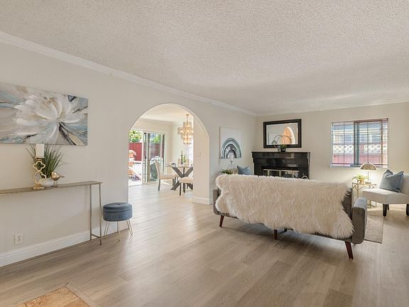 3rd image of 560 Cestaric Dr