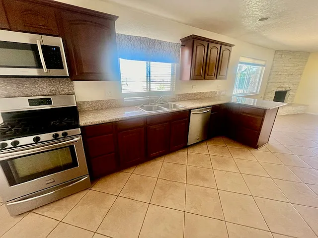 18268 Verano St — Photo 15