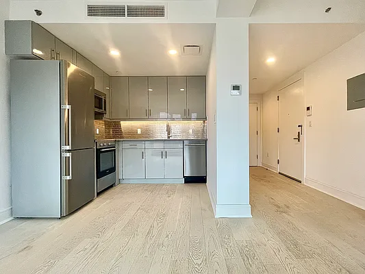 Rented by Corcoran | media 8