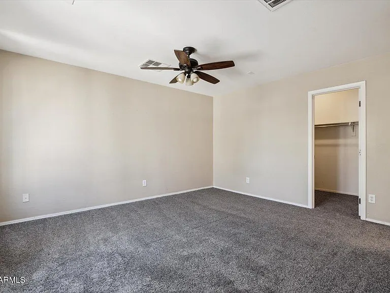 2233 E Pecan Rd — Photo 8