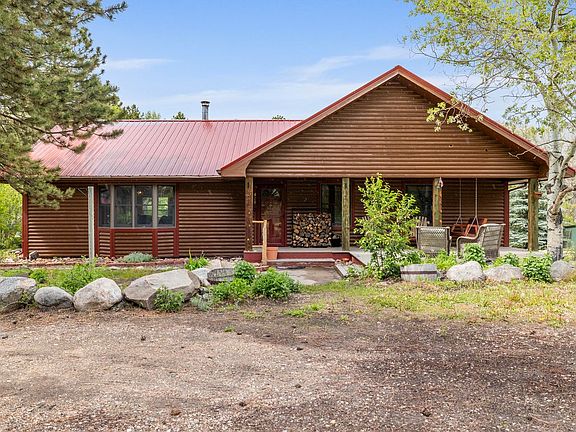 3rd image of 428 Rustic Rd