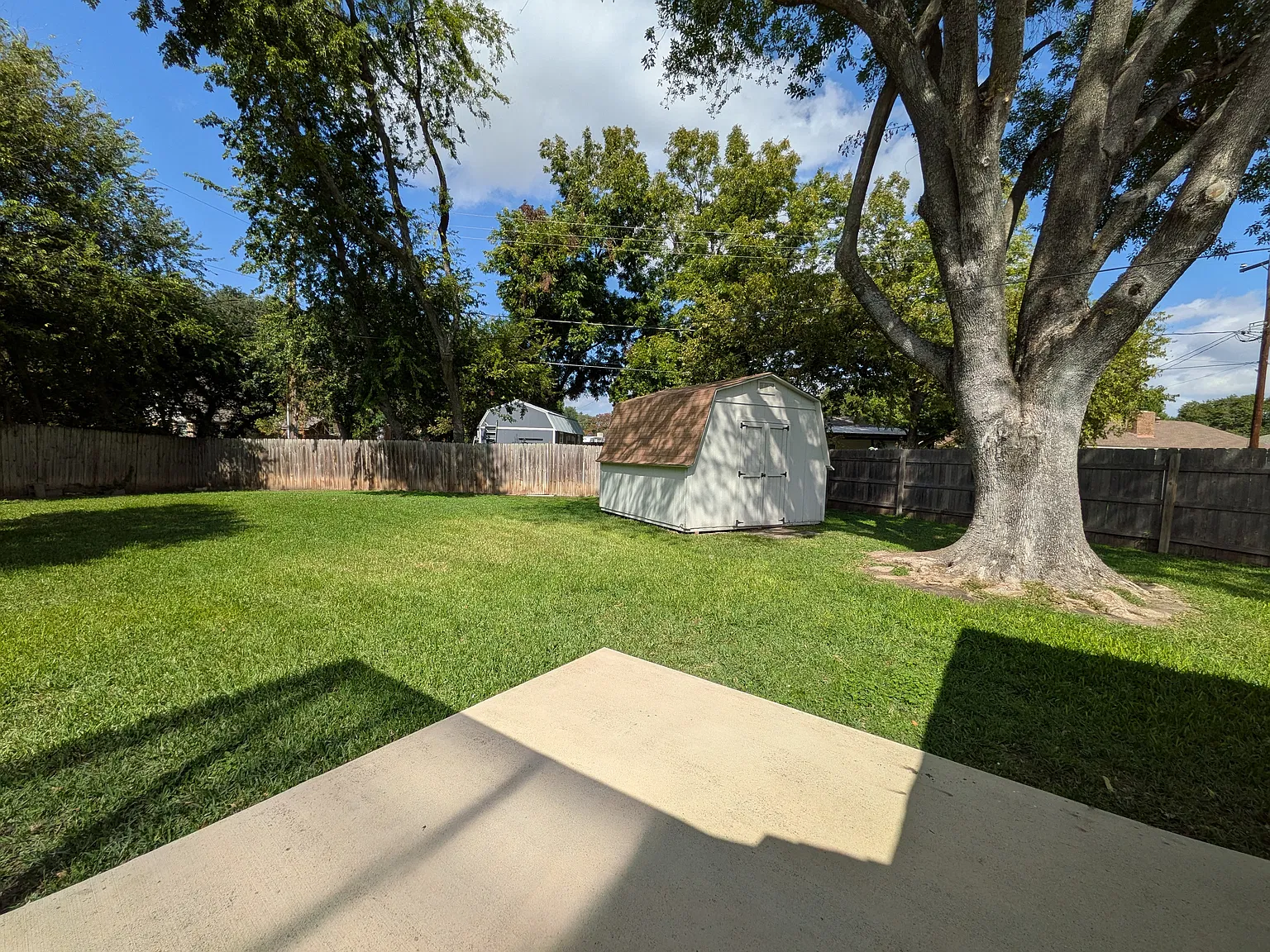 3 bed, 1319 sqft, $1,995 — Photo 2