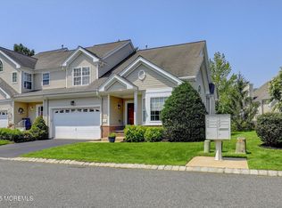 5 Waverly Ct, Eatontown, NJ 07724