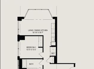 102 W Division St, Chicago, IL 60610