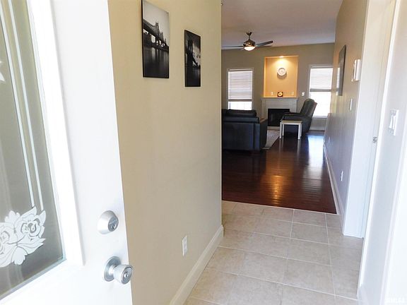 2nd image of 6618 N Queen Frances Ln