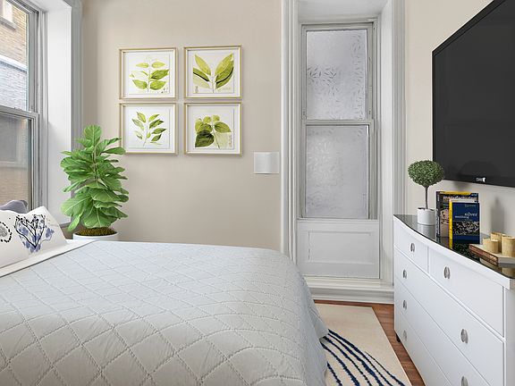 4th image of 462 Amsterdam Ave APT 1R