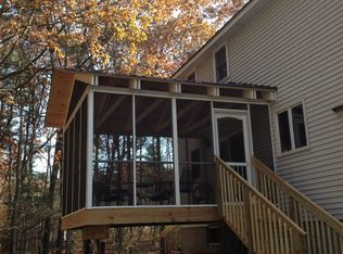 3 Walnut Dr, Londonderry, NH 03053