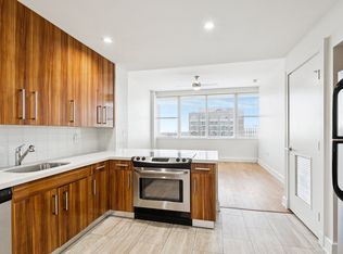 925 Common, New Orleans, LA 70112