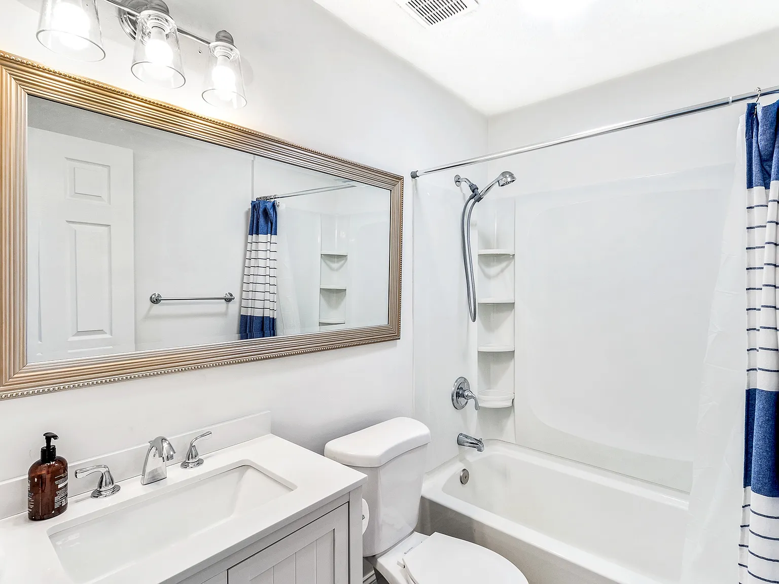 125 Clark St — Photo 4