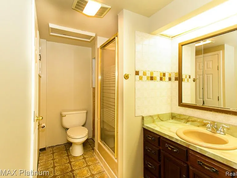 3315 Fernwood Ave — Photo 8