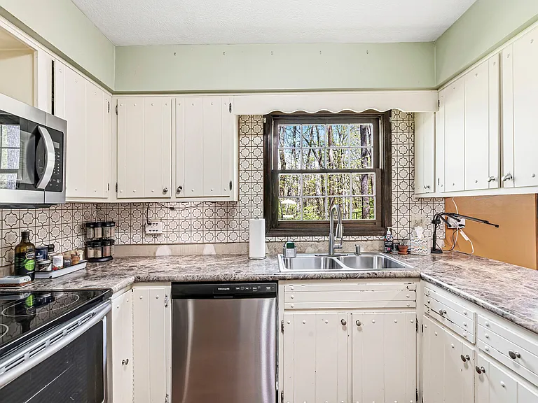 365 Beechwood Dr — Photo 29