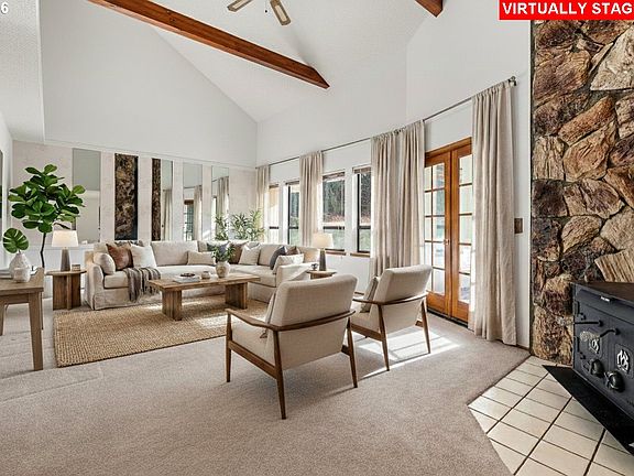 5th image of 35982 Shoreview Dr