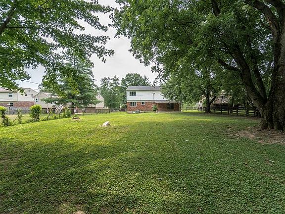3rd image of 1790 Pioneer Blvd