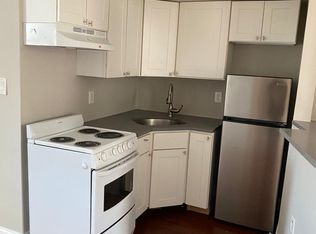 2232 S 15th St FLOOR 3, Philadelphia, PA 19145