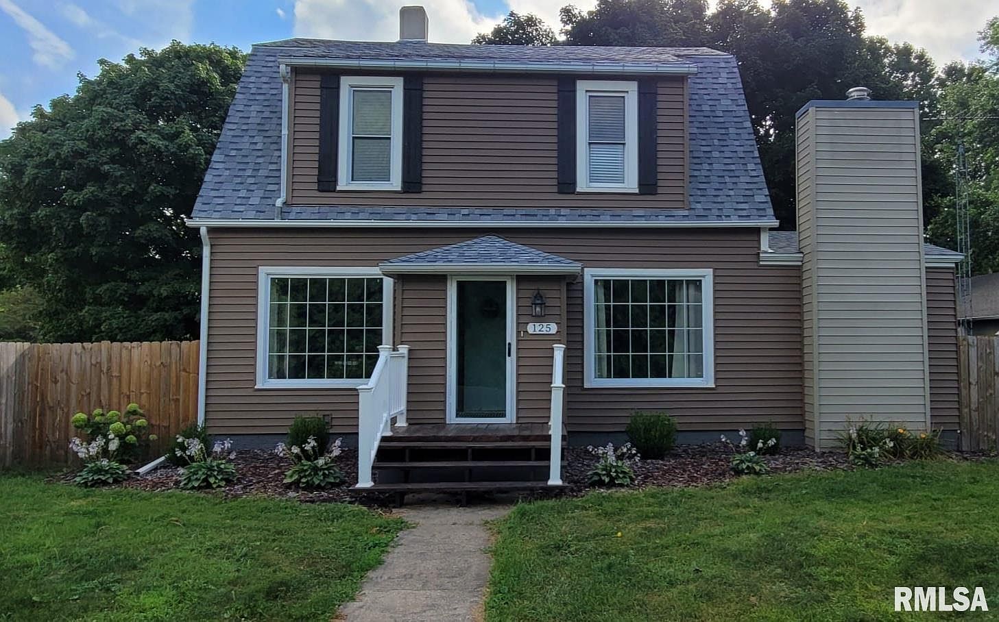 125 N Chestnut St, Blandinsville, IL 61420 Zillow