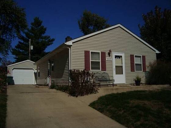 2nd image of 205 Radisson Rd