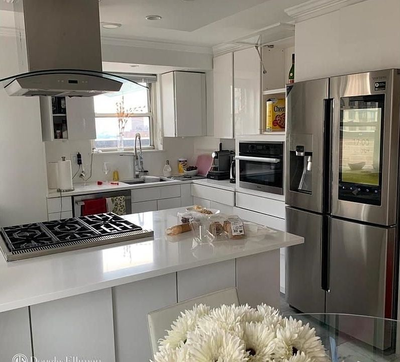 1st image of 333 E 79th St Penthouse G