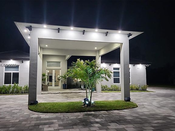 2nd image of 17575 SW 280th St