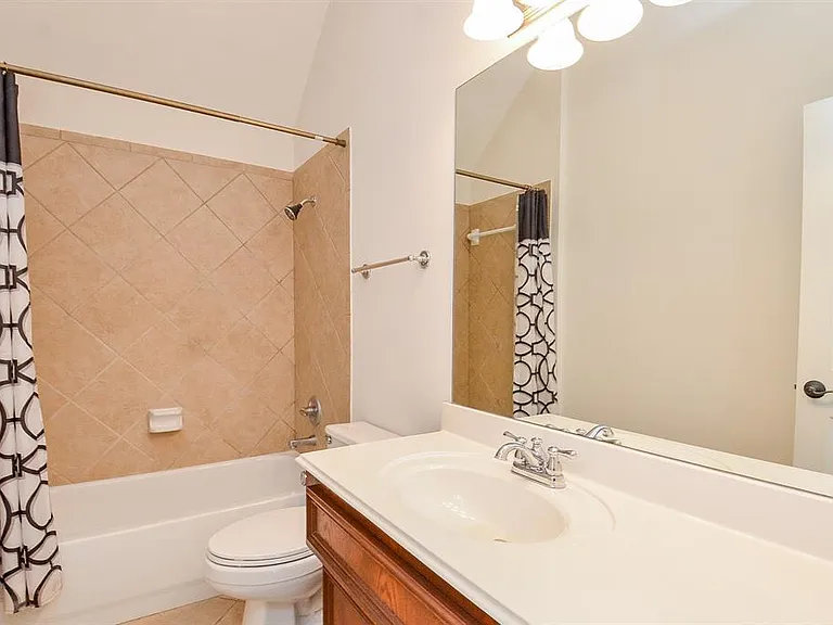 17506 Driftwood Prairie Ln — Photo 26