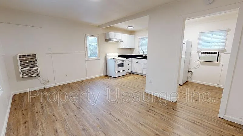 1 bed, 1.0 bath, 600 sqft, $1,150 — Photo 2