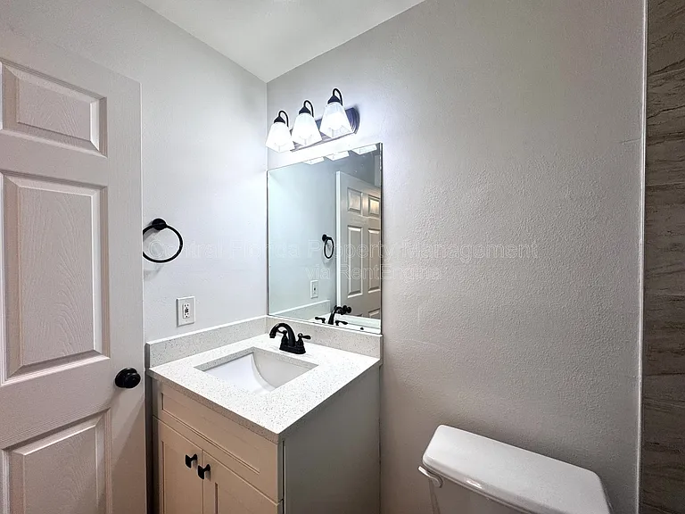 2452 Oak Park Way — Photo 11
