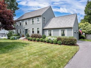 6 King Philip Rd, Franklin, MA 02038