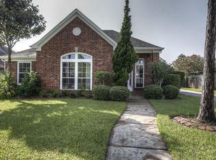 2910 Sandcove Ct, League City, TX 77573