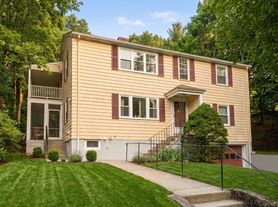 11 Whittemore Rd, Newton, MA