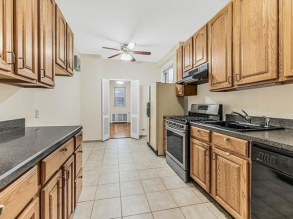 4th image of 3530 Henry Hudson Pkwy APT 2C