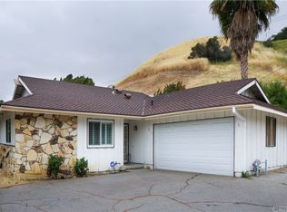 8113 Ellenbogen St, Sunland, CA 91040