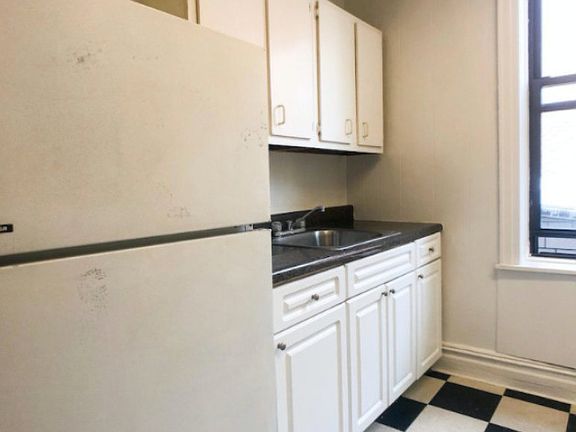 3rd image of 32-57 35th St #D8