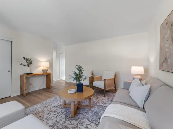 206 Plaza Dr, Garner, NC 27529