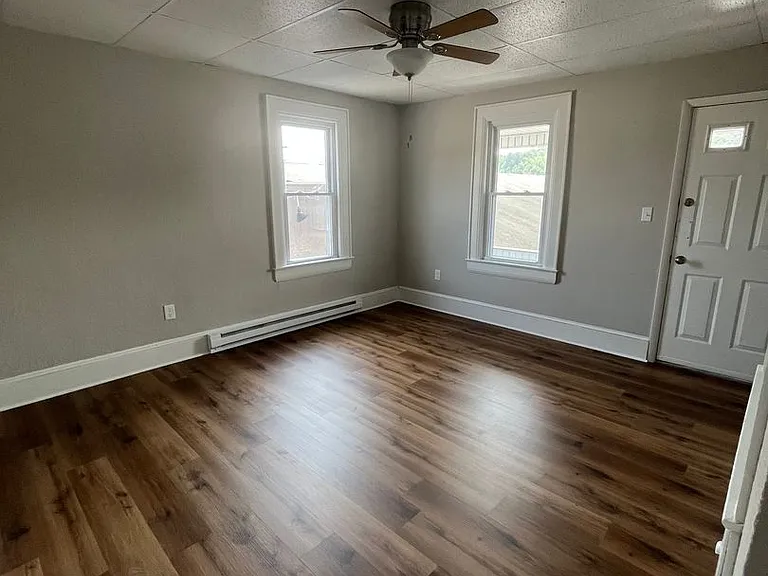 820 Main St — Photo 23