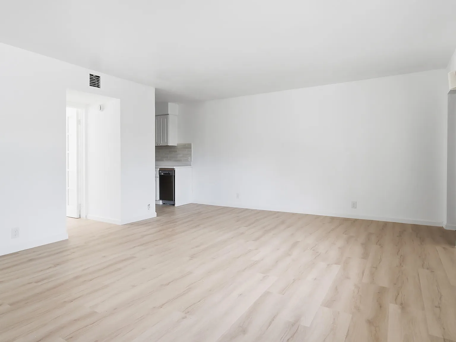 1 bed, 1.0 bath, 693 sqft, $1,850 — Photo 4
