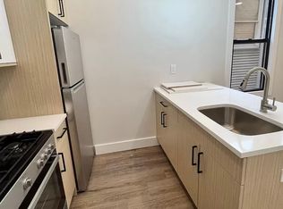 127 Bayview Ave #3R, Jersey City, NJ 07305