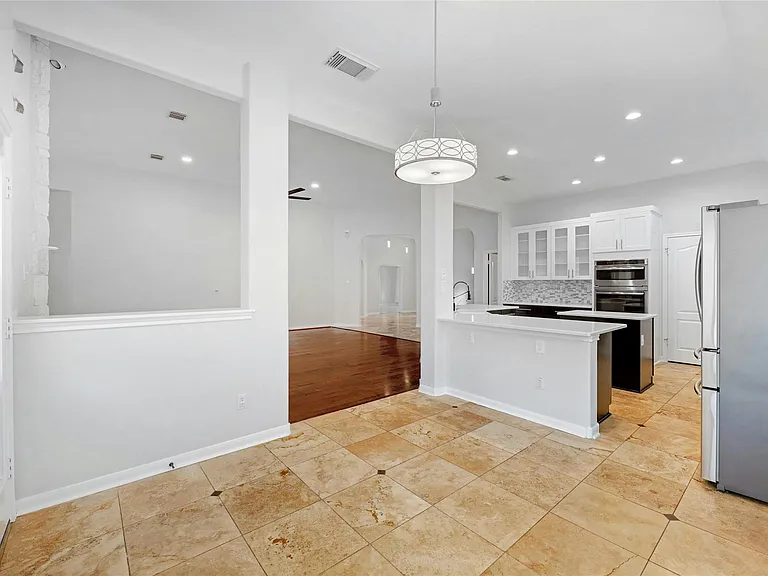 3806 Azur Ln — Photo 17