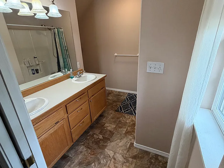 2425 Aspen Way — Photo 14
