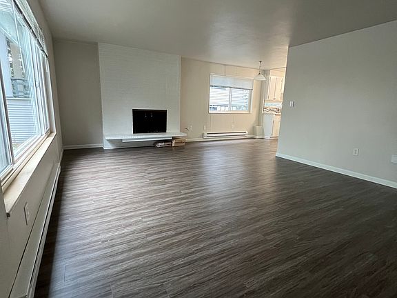 2nd image of 5045 11th Ave NE APT 1