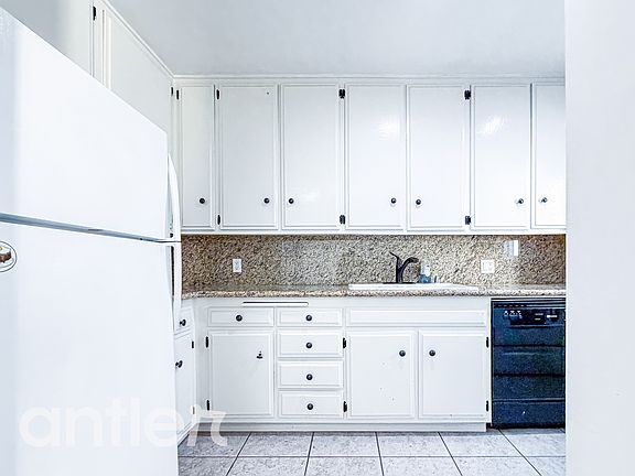 4th image of 8405 Blackburn Ave #M206