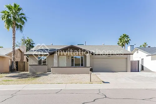 2047 E Cornell Dr Photo 1