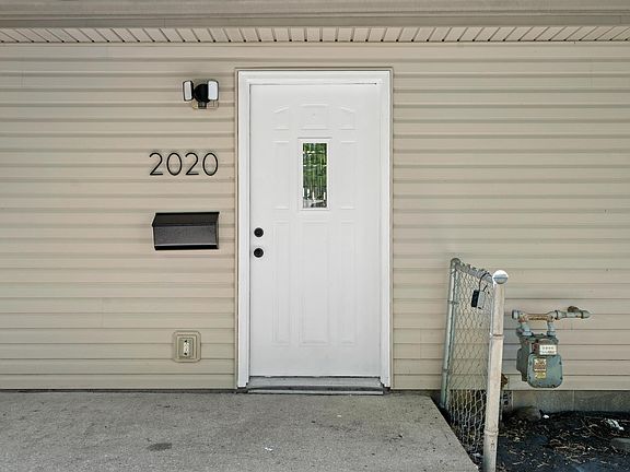2nd image of 2020 Kildare Ave