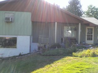 65 E 4th Ave, Glenns Ferry, ID 83623
