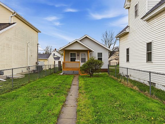 2nd image of 1204 8th St NW