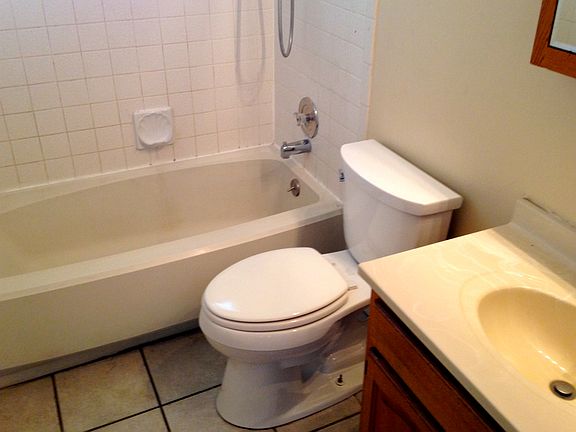 3rd image of 5238 W Begonia Way