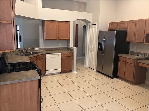 2nd image of 6844 Monarch Park Dr