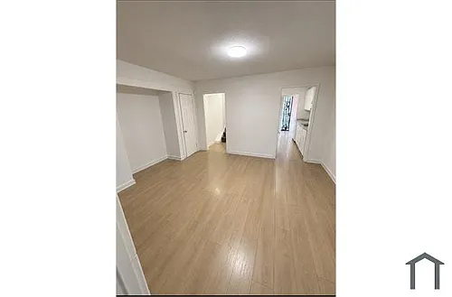 525 W 50th St Photo 1