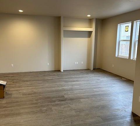 4th image of 3133 NW Cedar Ave Lot 19